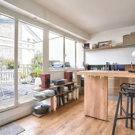 Guestready - Confortable Avec Terrasse Au 18e 아파트